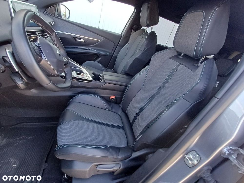 Peugeot 5008 - 12