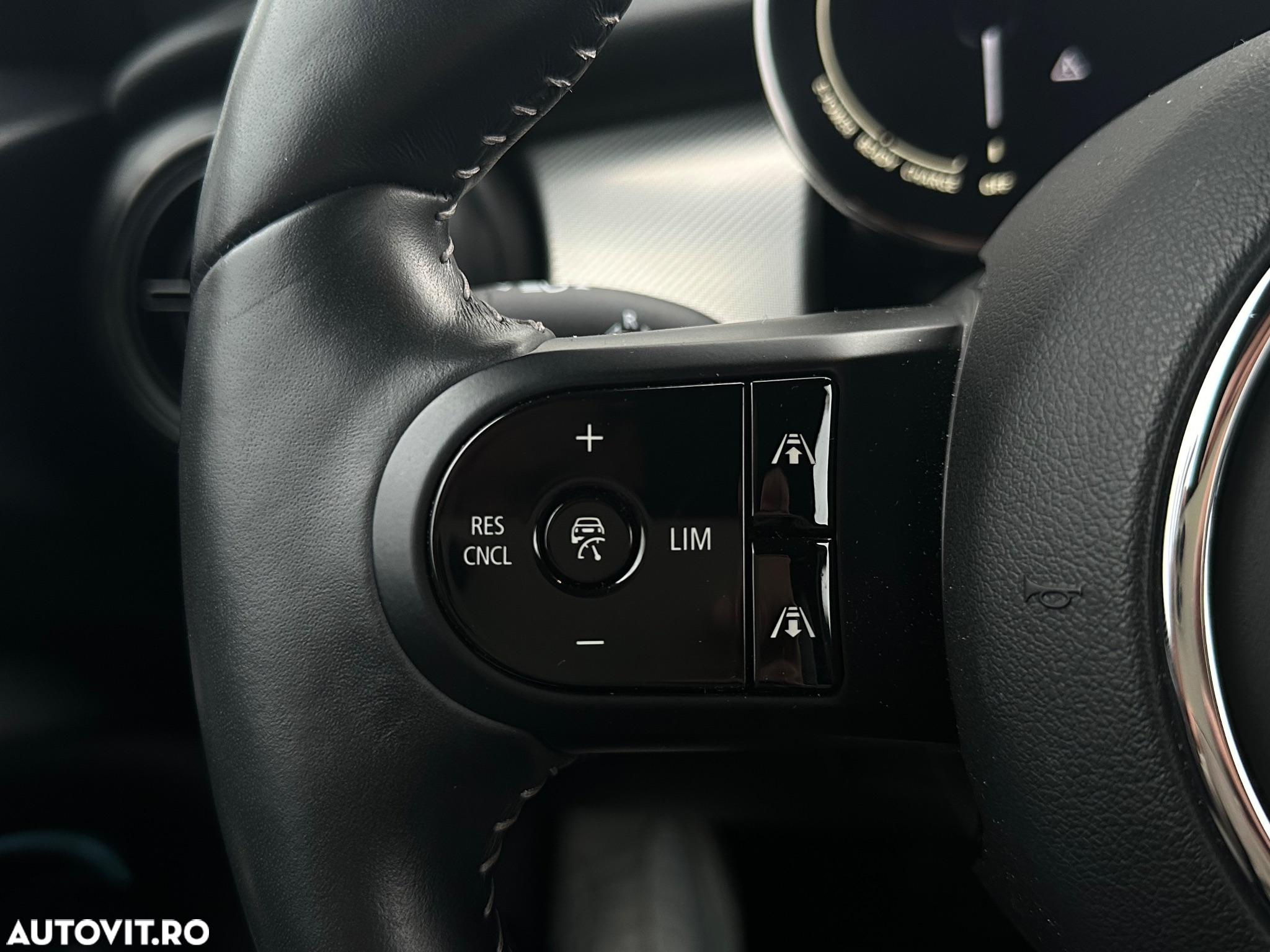 Mini Cooper SE Standard - 13