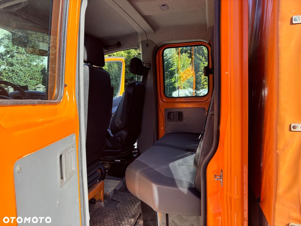 Mercedes-Benz Sprinter - 29