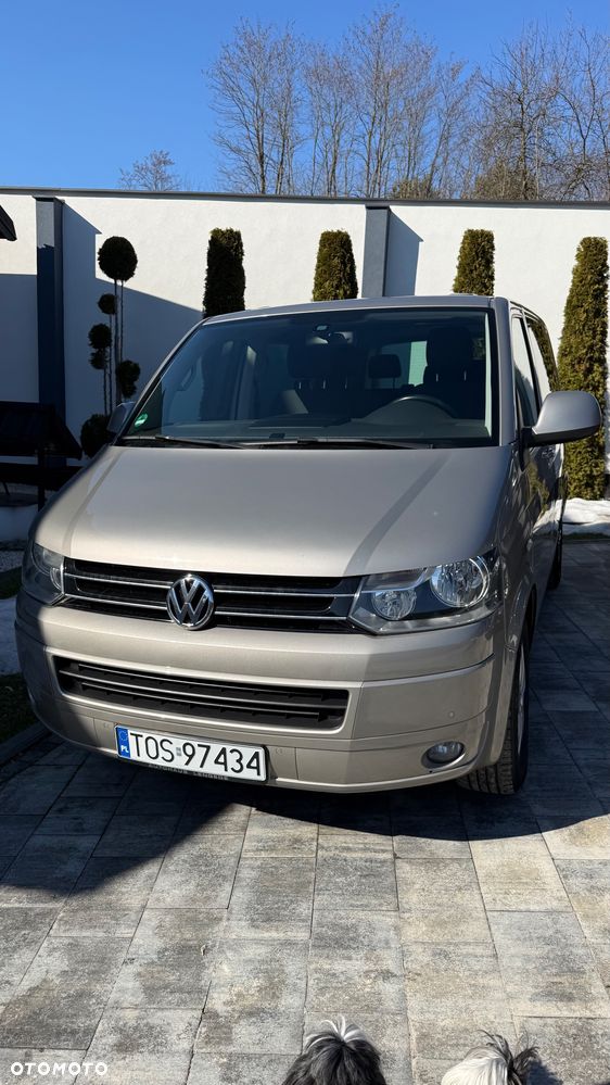 Volkswagen Multivan - 10