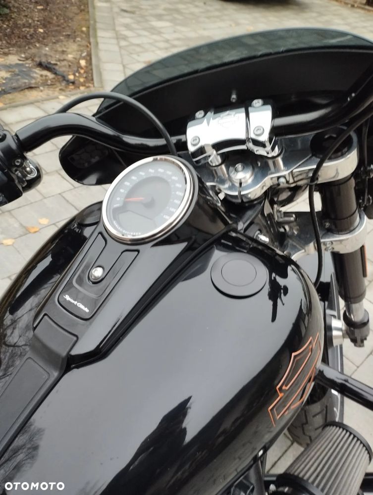 Harley-Davidson Softail Sport Glide - 12