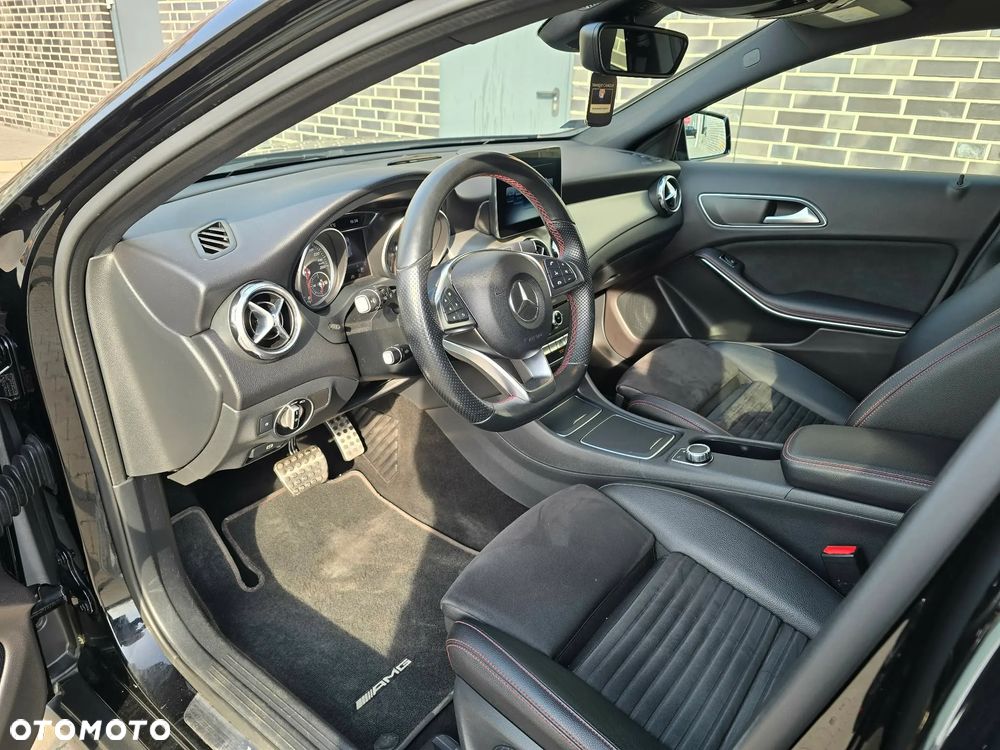 Mercedes-Benz GLA 200 7G-DCT AMG Line - 9