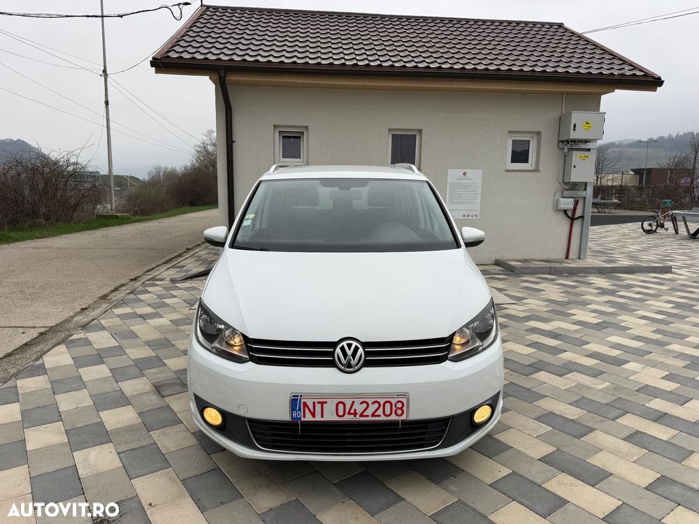 Volkswagen Touran 2.0 TDI DPF BlueMotion Technology DSG Comfortline - 2
