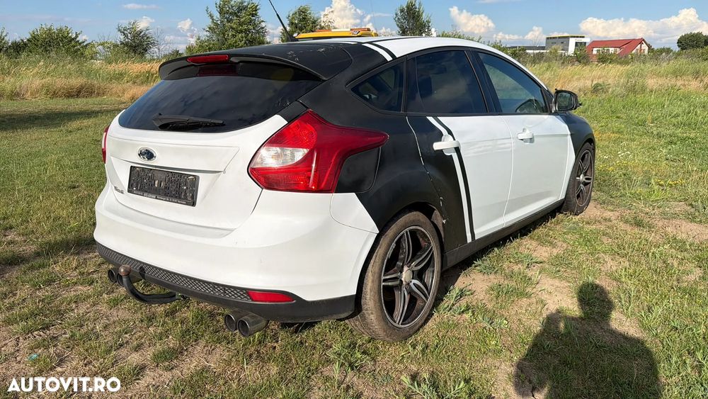 Ford Focus - 7