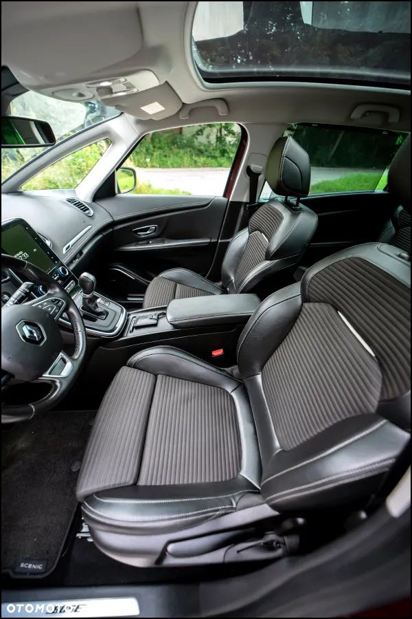Renault Grand Scenic - 19