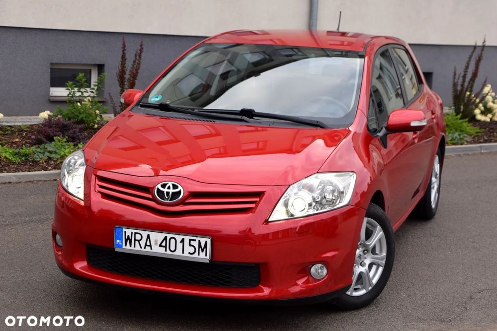 Toyota Auris 1.6 Premium MS - 3