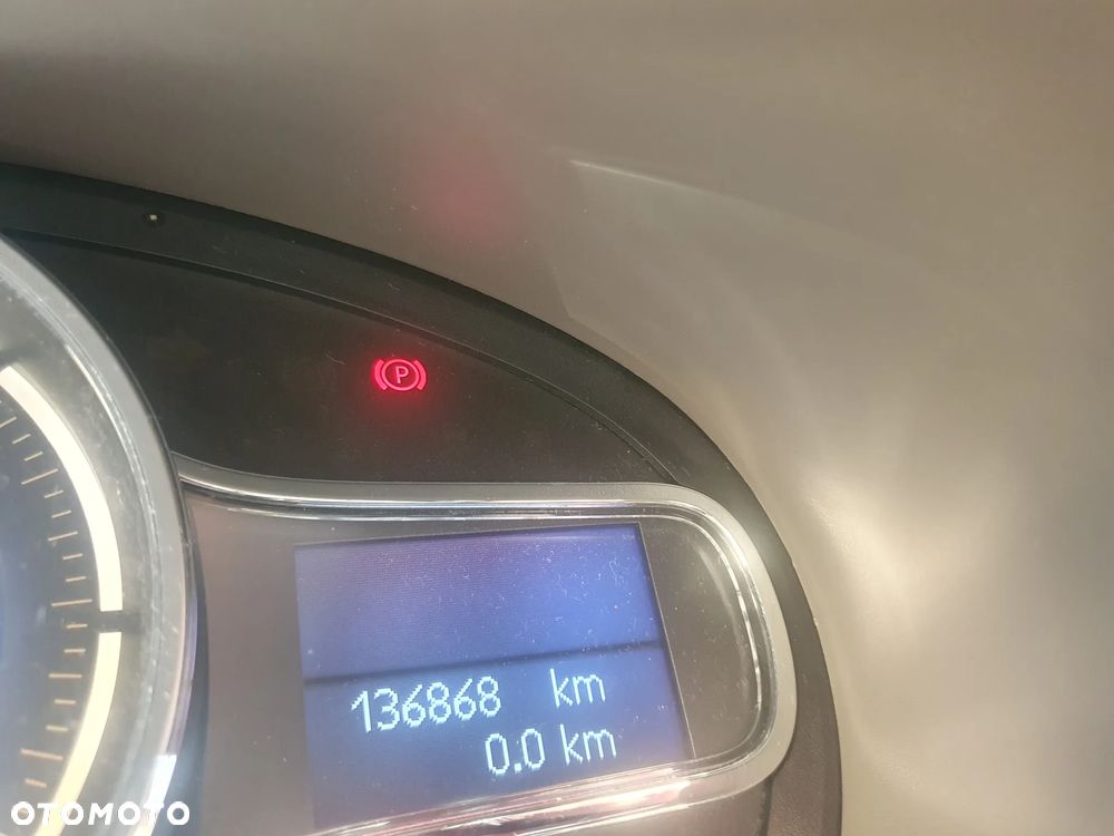 Renault Fluence 1.6 16V Privilege - 23