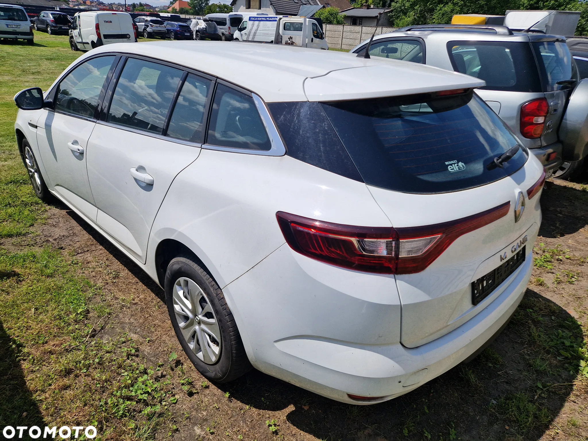 Renault Megane ENERGY TCe 100 LIFE - 4