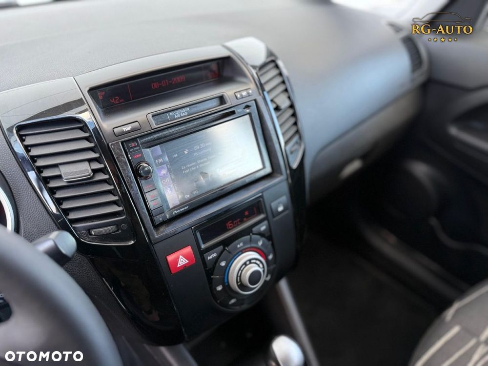 Kia Venga - 40