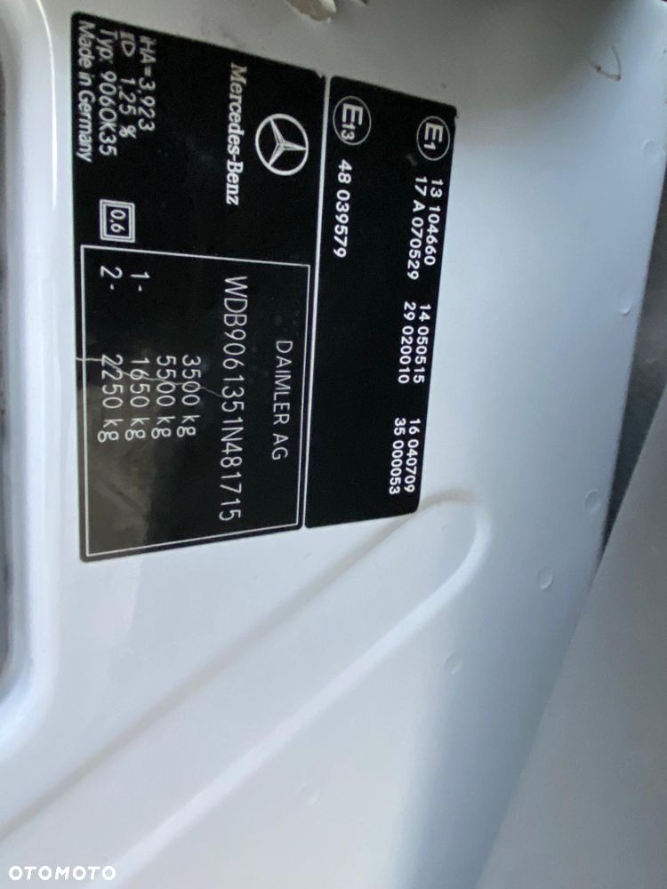 Mercedes-Benz Sprinter - 33