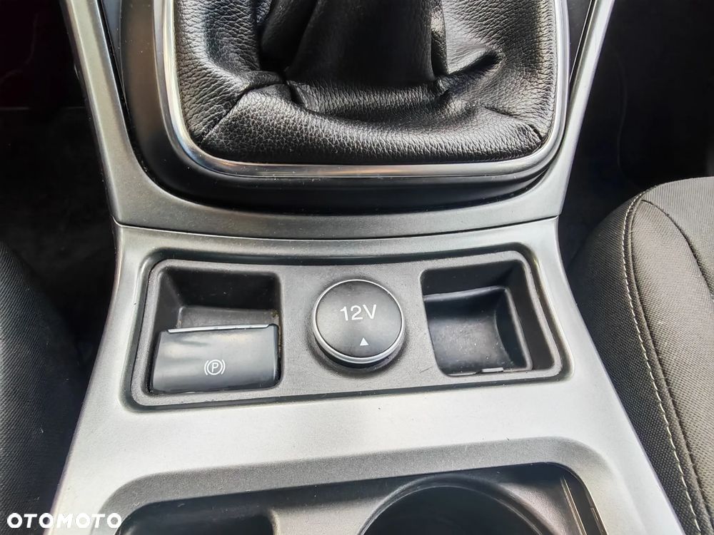 Ford Kuga 1.5 EcoBoost 2x4 Titanium - 26