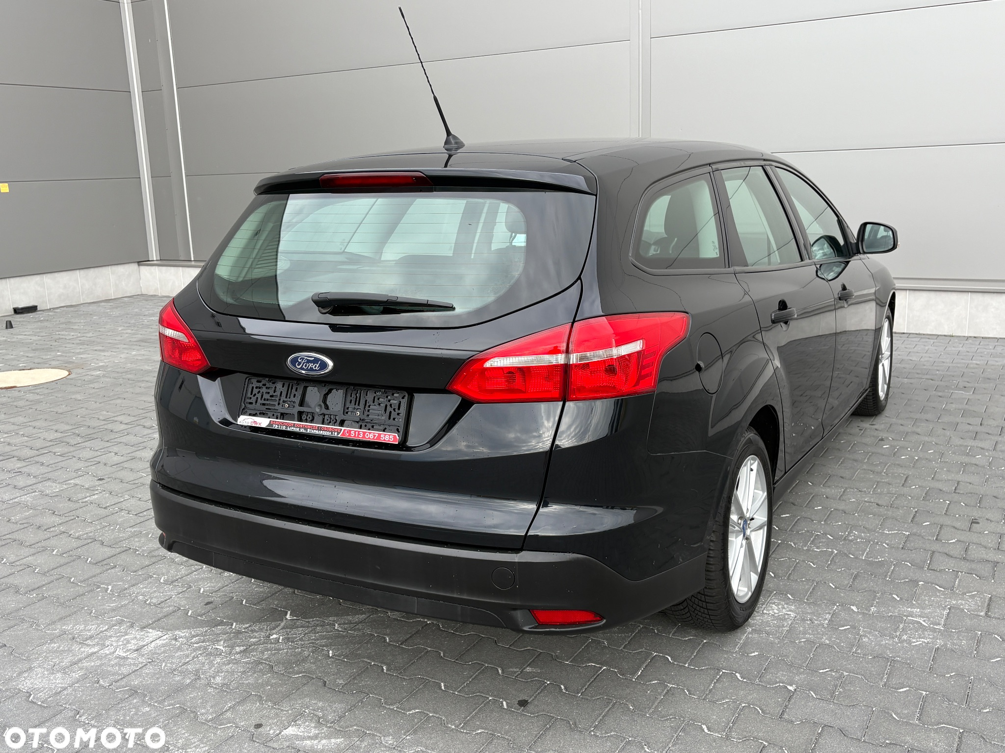 Ford Focus 1.6 FF Ambiente - 12