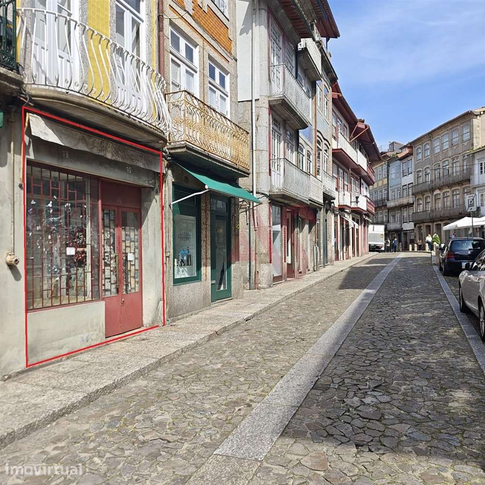 Loja com 52,15 m2 na Rua Rainha Dona Maria II em Guimarães para ARREND - Grande imagem: 2/7