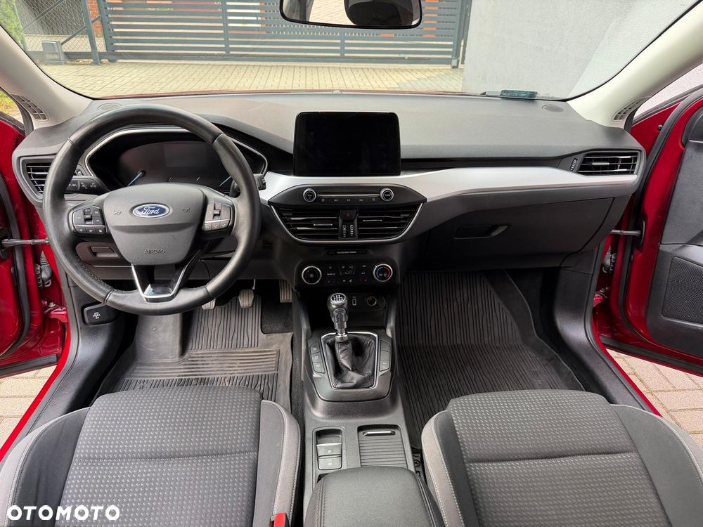 Ford Focus 1.0 EcoBoost Trend Edition Business - 9