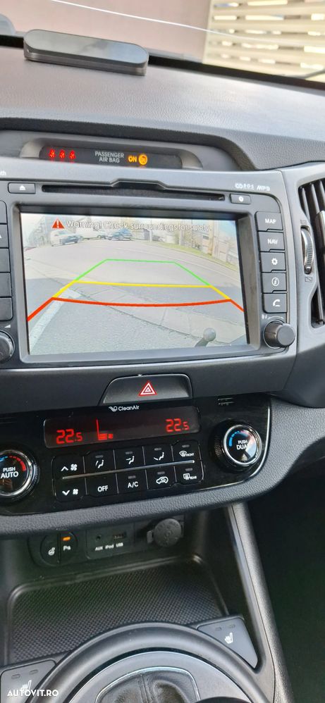 Kia Sportage 2.0 CRDI 4WD Automatik Spirit - 11