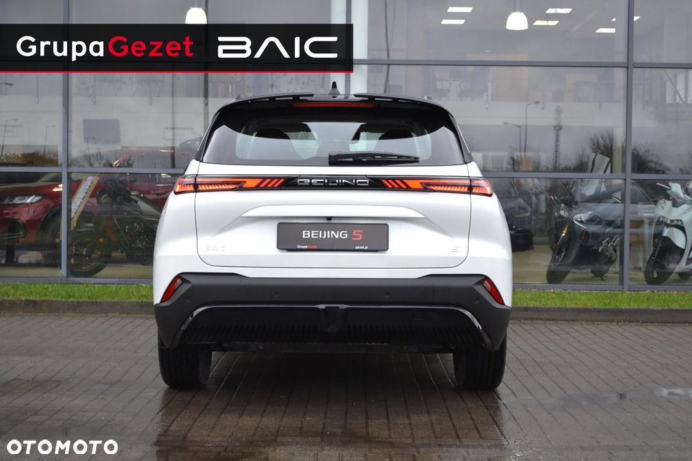 BAIC 5 - 5