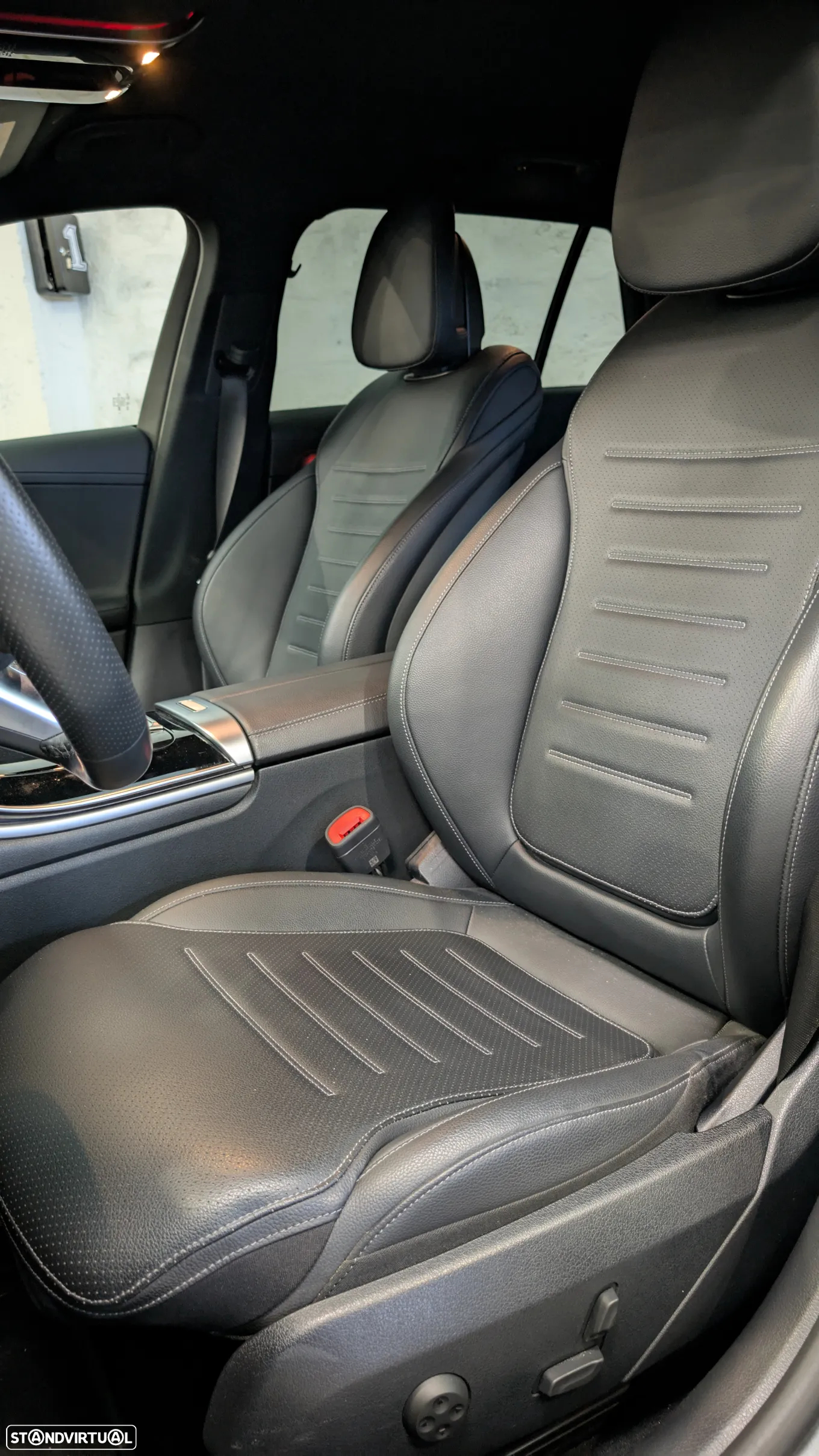 Mercedes-Benz C 300 e AMG Line - 15