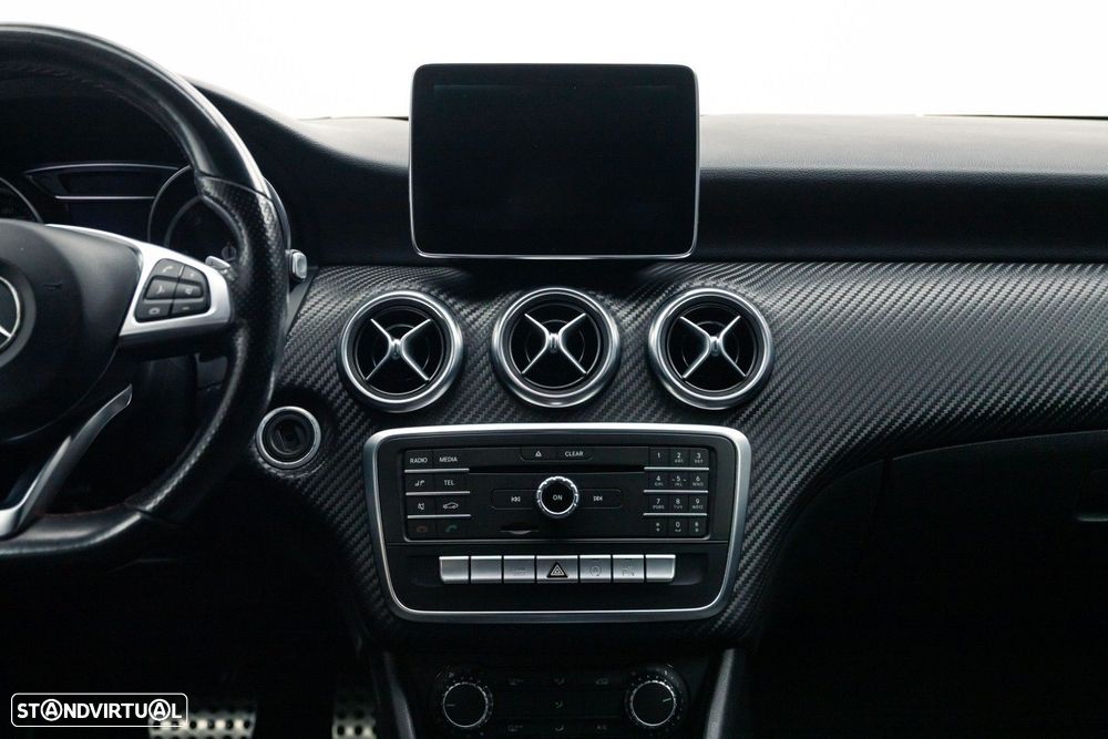 Mercedes-Benz A 220 d AMG Line Aut. - 16