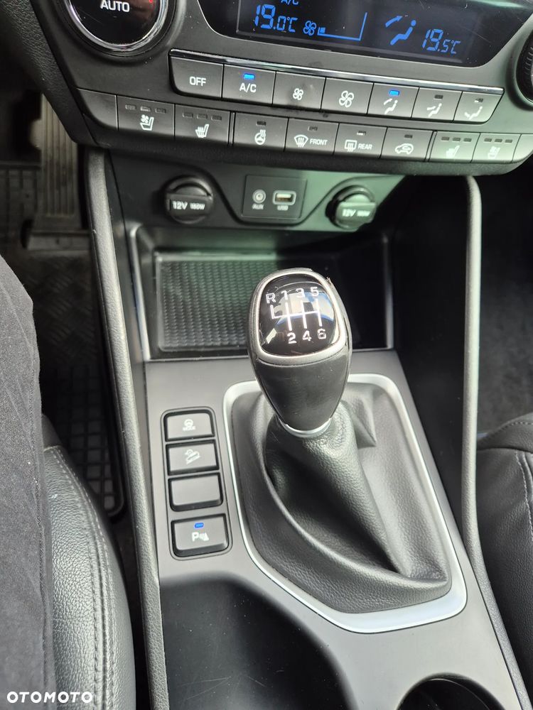 Hyundai Tucson 1.6 GDi 2WD Premium - 24