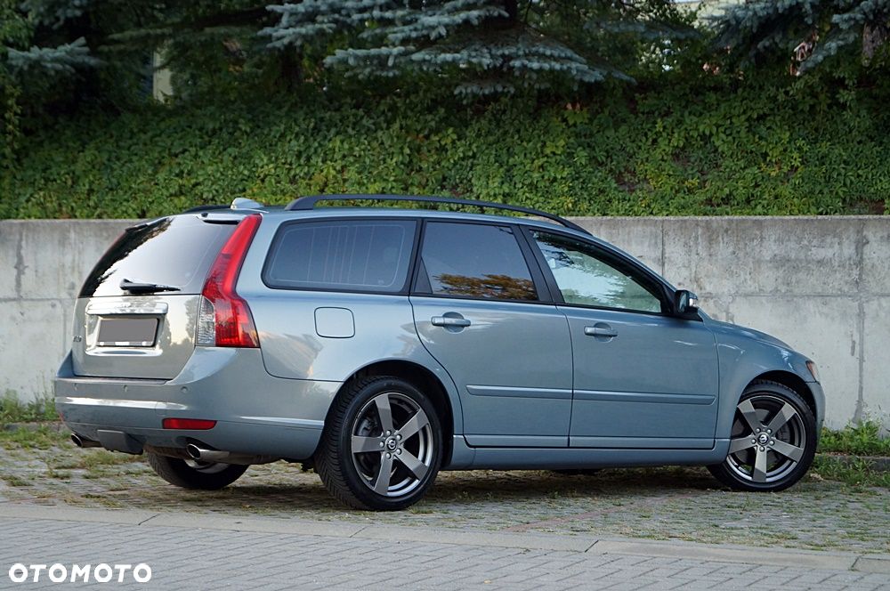 Volvo V50 D5 Momentum - 6