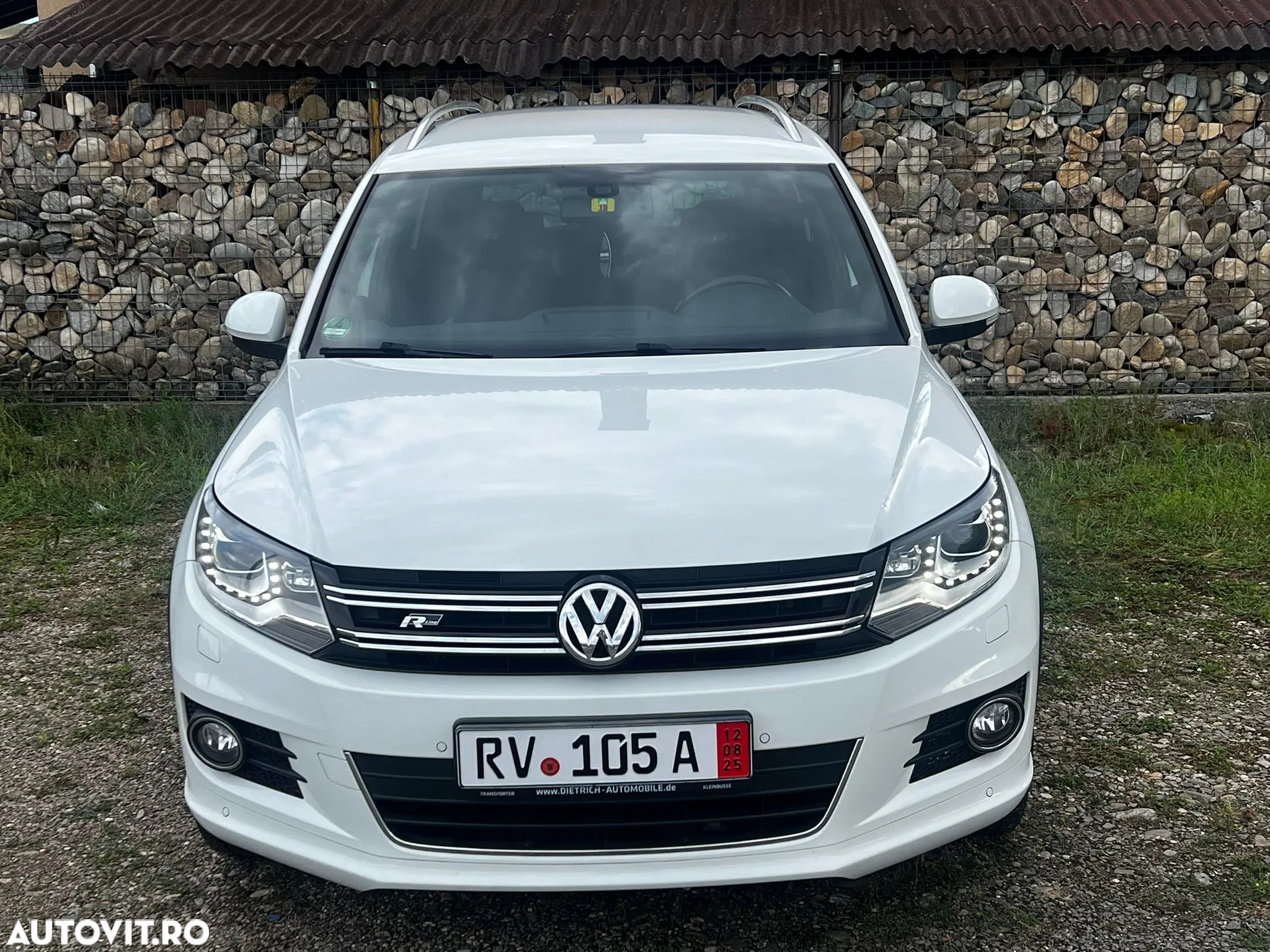 Volkswagen Tiguan - 9
