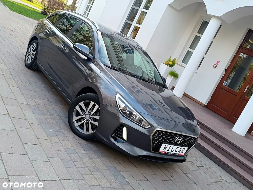 Hyundai i30 blue Kombi 1.6 CRDi Style - 3