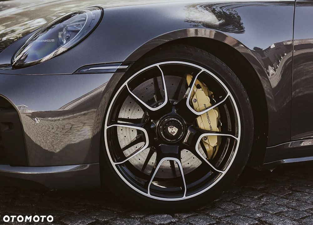 Porsche 911 Turbo S - 10