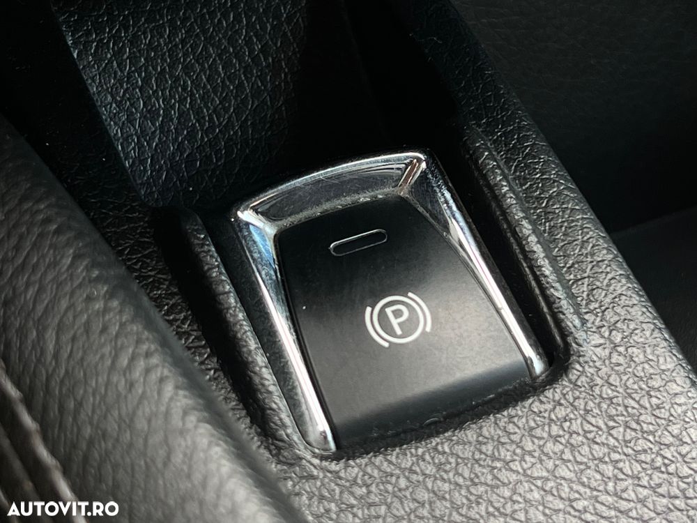 Nissan Qashqai 1.6 DCI Start/Stop 4X4-i Tekna - 28