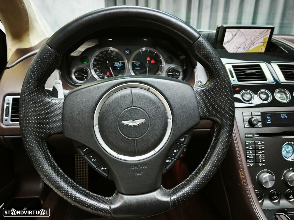 Aston Martin Vantage Roadster Sportshift - 17