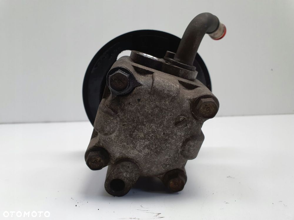 Suzuki Grand Vitara II 1.9 DDIS POMPA WSPOMAGANIA 4910067J00 - 4