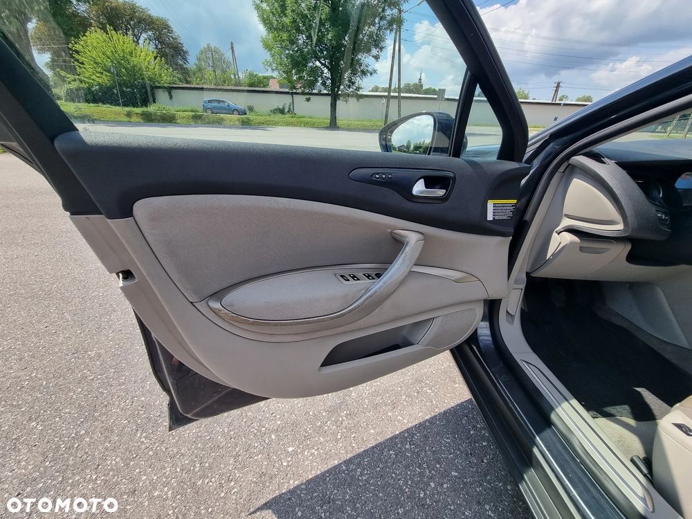 Citroën C5 2.2 HDi Exclusive - 32
