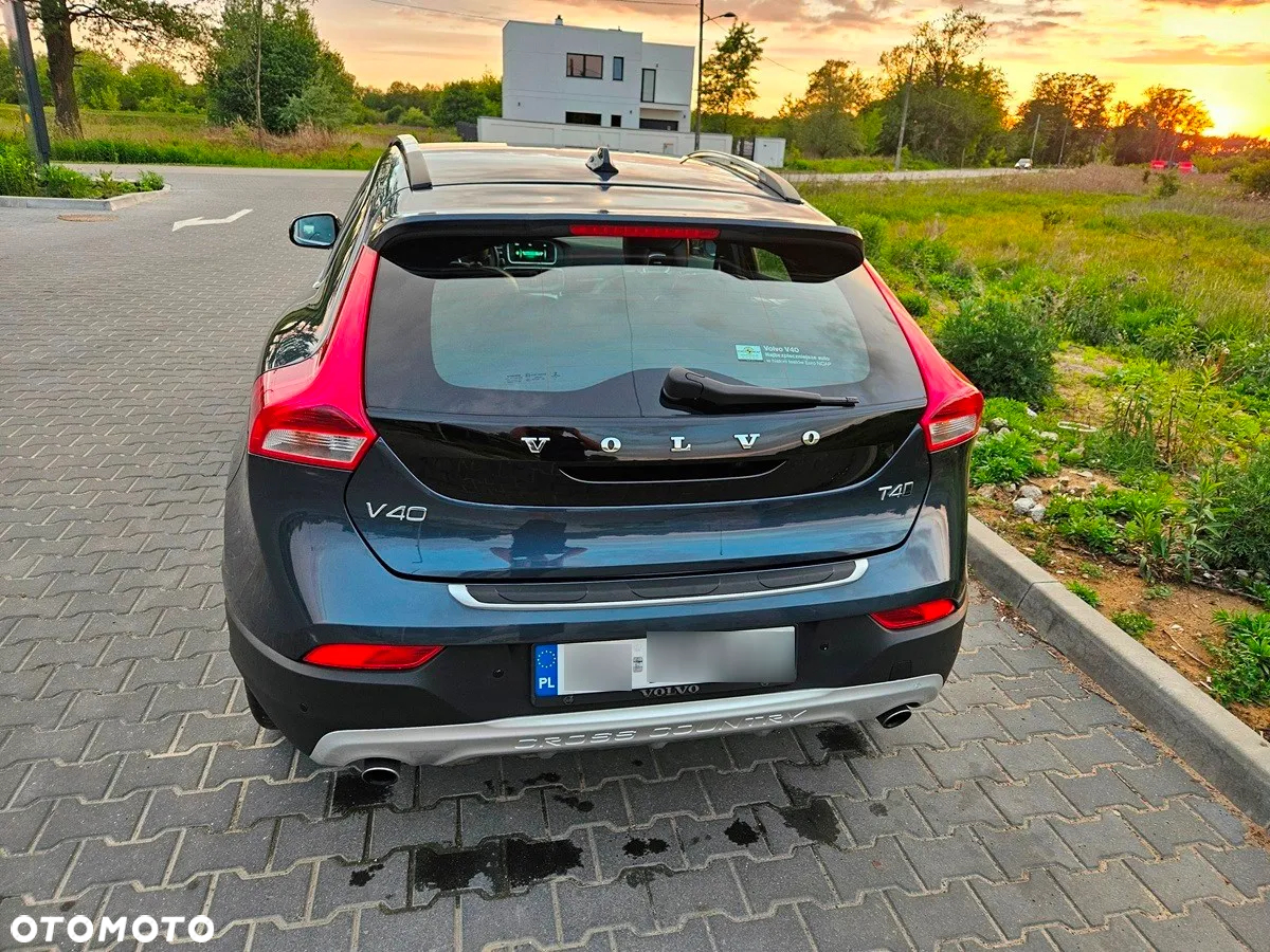 Volvo V40 Cross Country T4 AWD Drive-E Ocean Race - 4