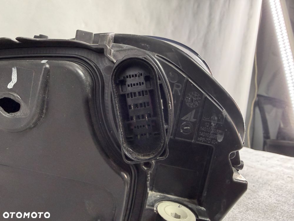 Lampa przednia prawa Porsche Macan (95B) 95B941010AP - 10