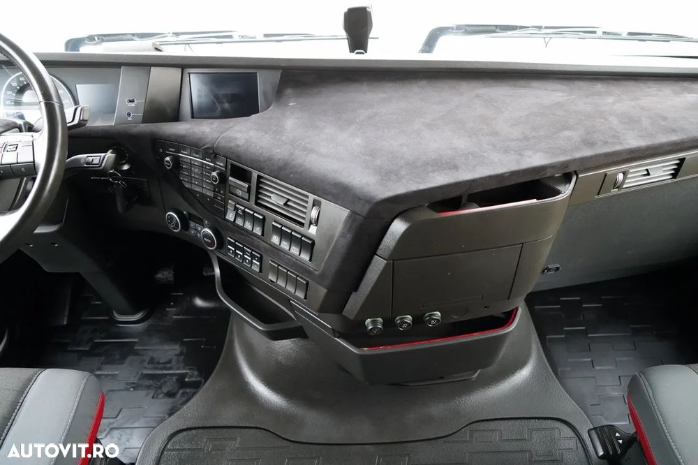 Volvo FH 500 / I-PARK COOL / FULL AIRMATIC / EURO 6 - 32