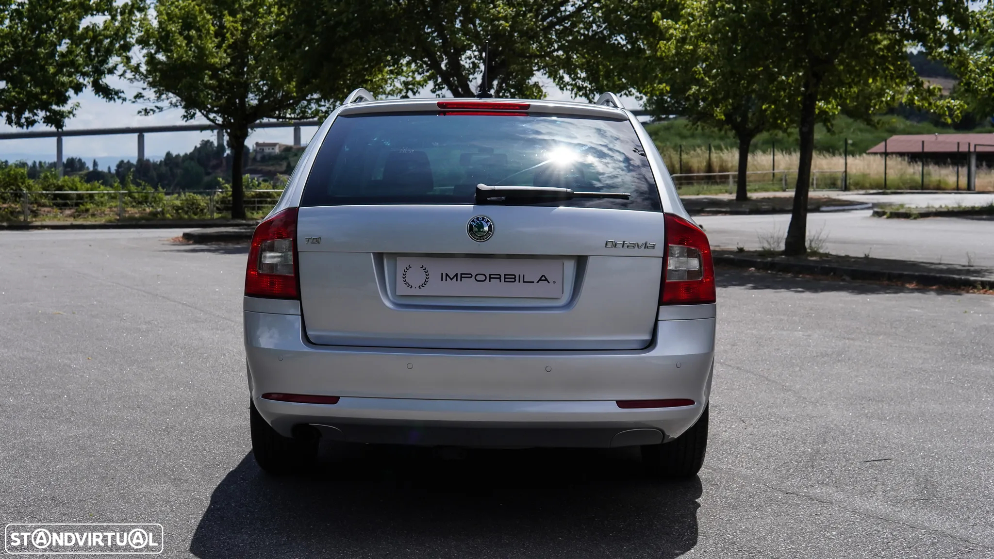 Skoda Octavia Break 1.6 TDi Ambiente DSG - 23