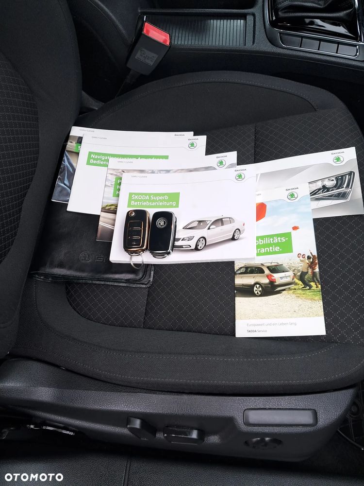 Skoda Superb 2.0 TDI DSG Comfort - 14