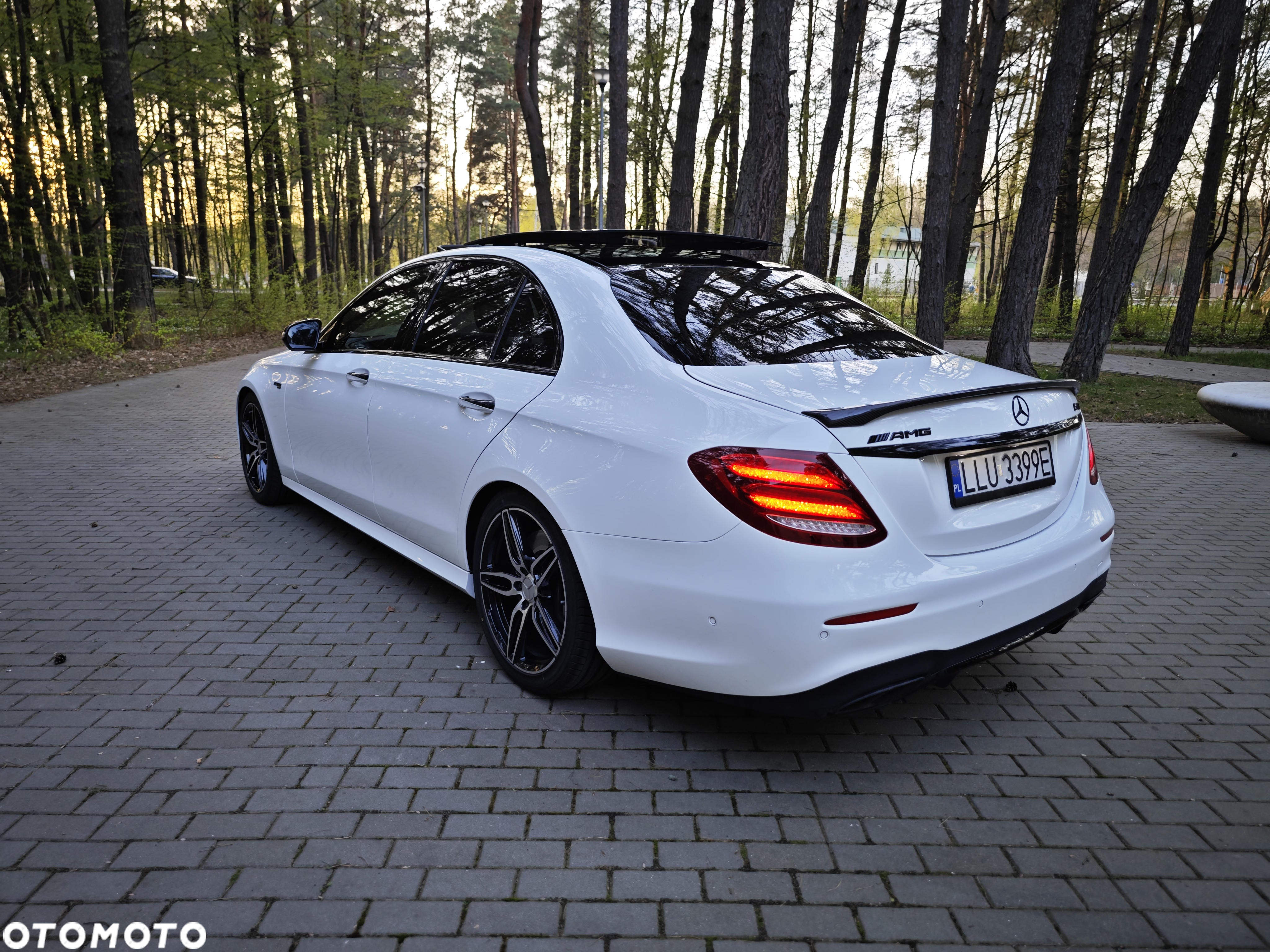 Mercedes-Benz Klasa E 43 AMG 4Matic 9G-TRONIC - 3