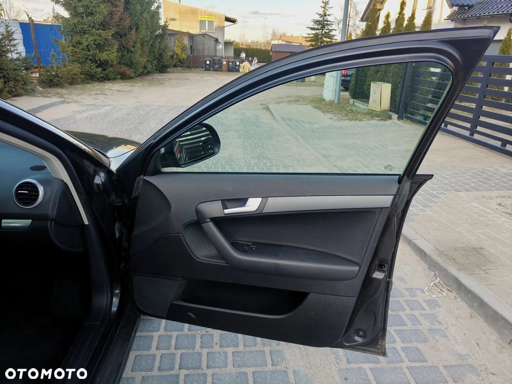Audi A3 Sportback 1.6 Ambiente - 23