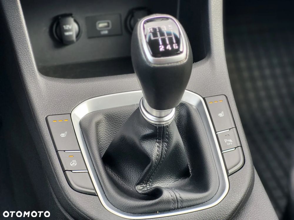 Hyundai i30 1.5 DPI Smart - 17