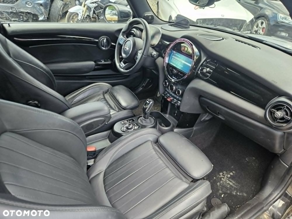MINI John Cooper Works - 26