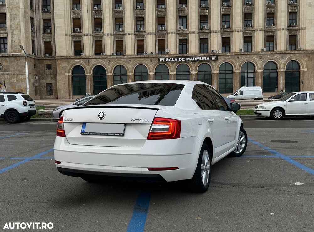 Skoda Octavia 1.6 TDI Ambition - 3