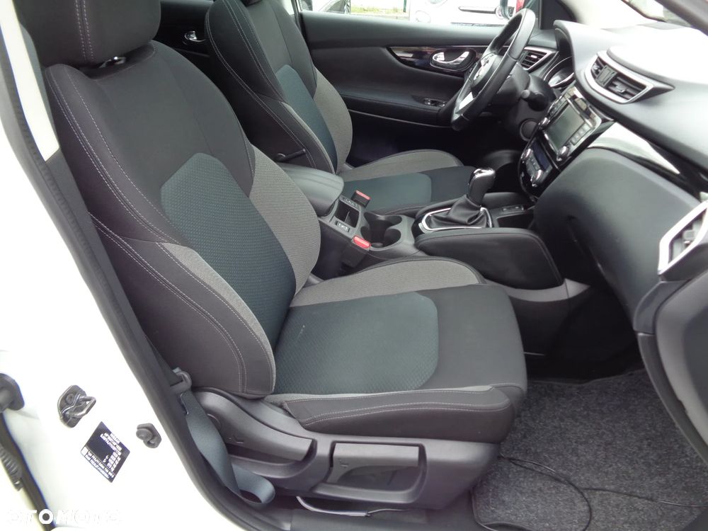 Nissan Qashqai - 25