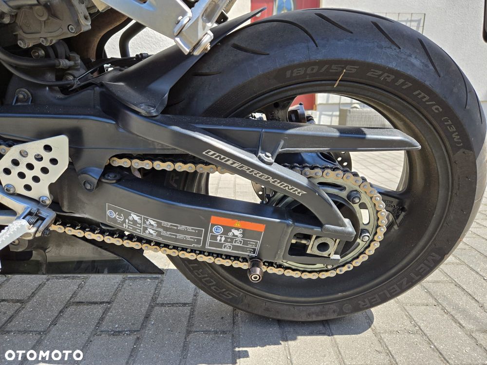 Honda CBR - 7