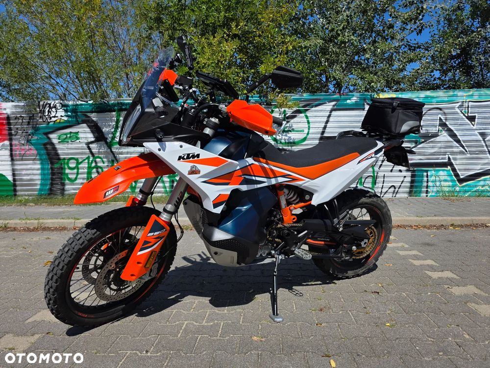 KTM Adventure 890 - 1