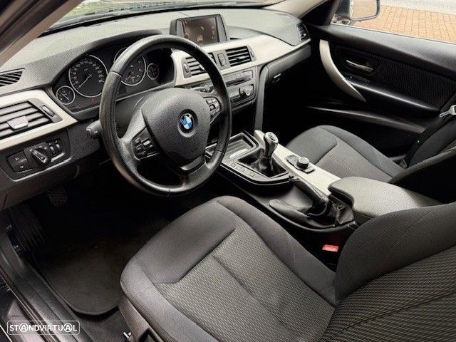 BMW 318 d Line Luxury — fotografia 7