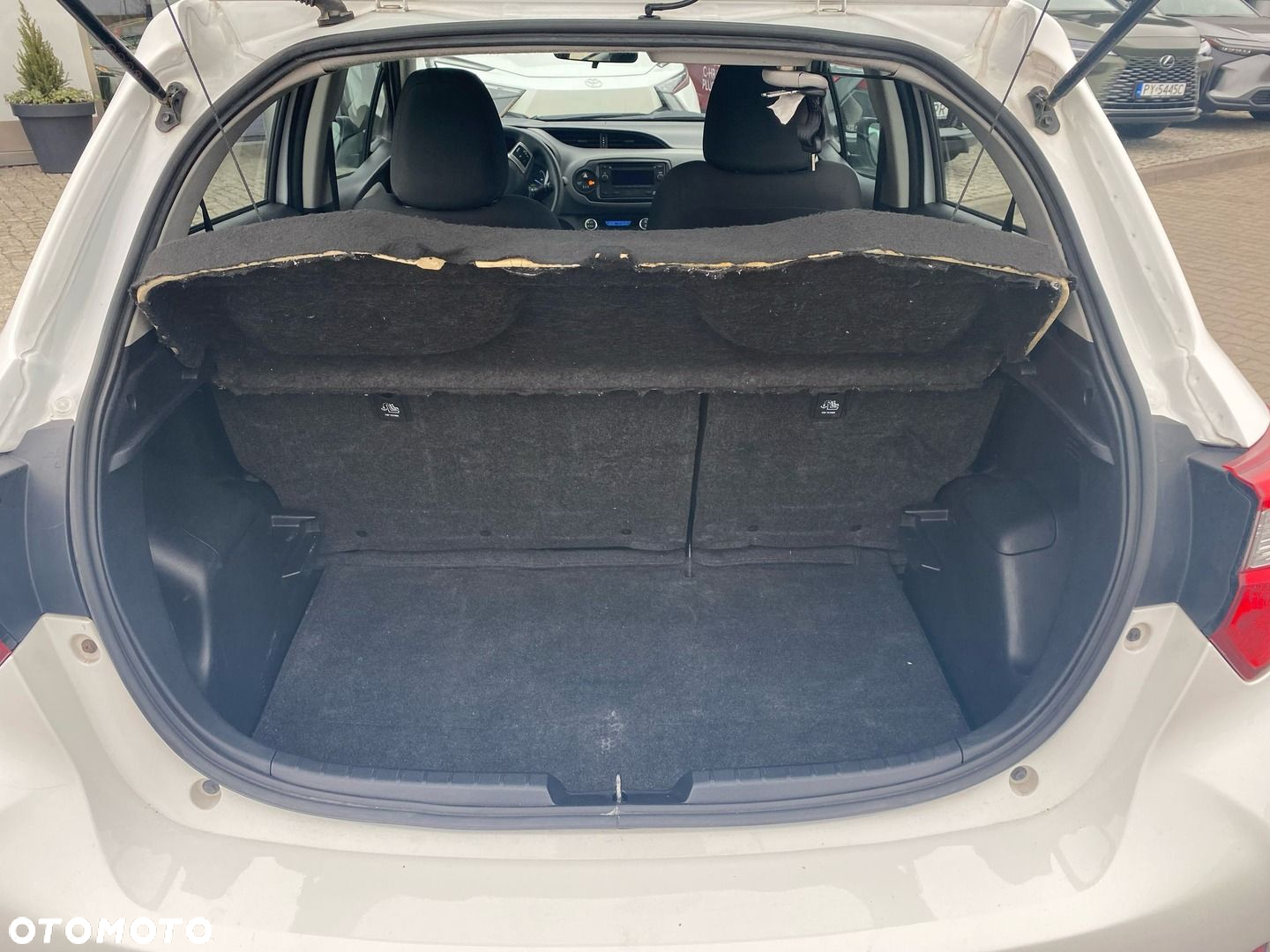 Toyota Yaris - 7
