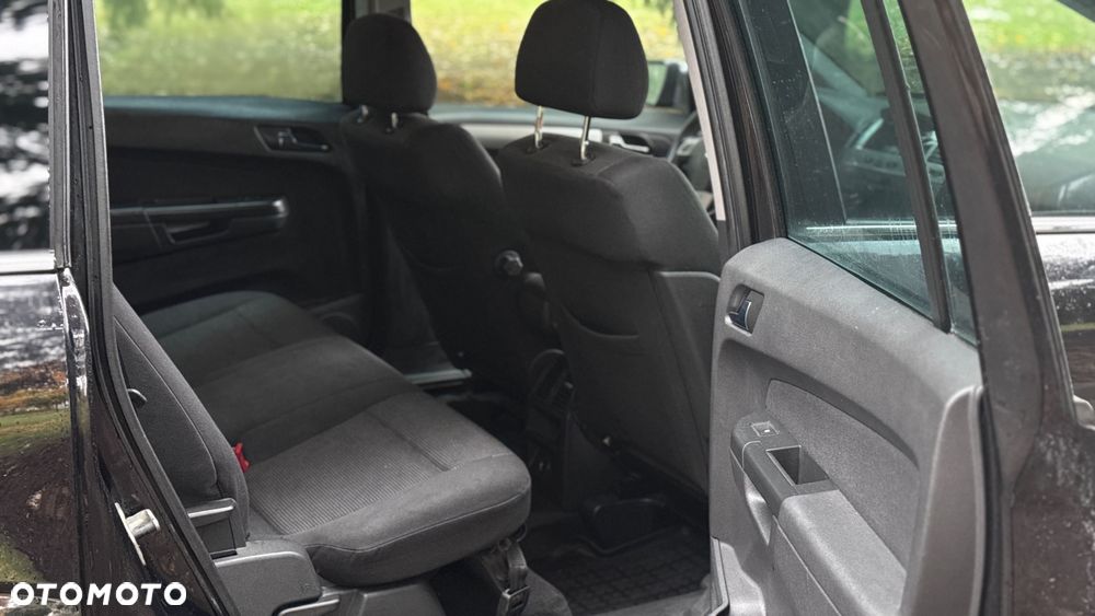 Opel Zafira - 9