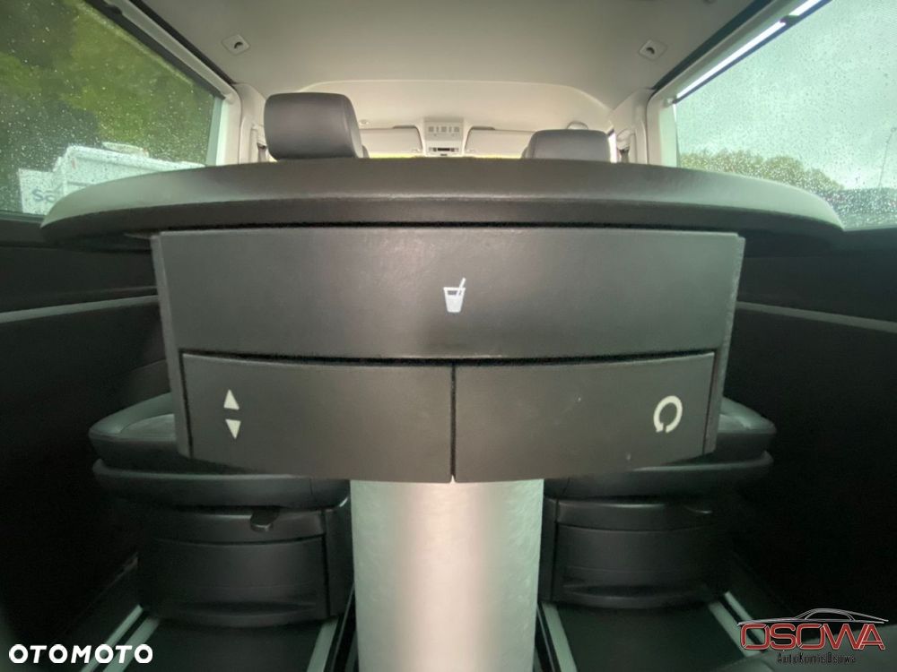 Volkswagen Multivan - 19
