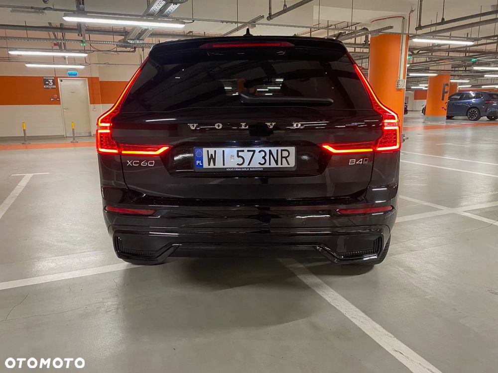 Volvo XC 60 B4 D AWD Plus Dark - 7