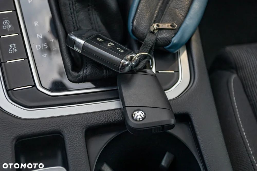 Volkswagen Passat 2.0 TDI BMT Highline DSG7 - 35